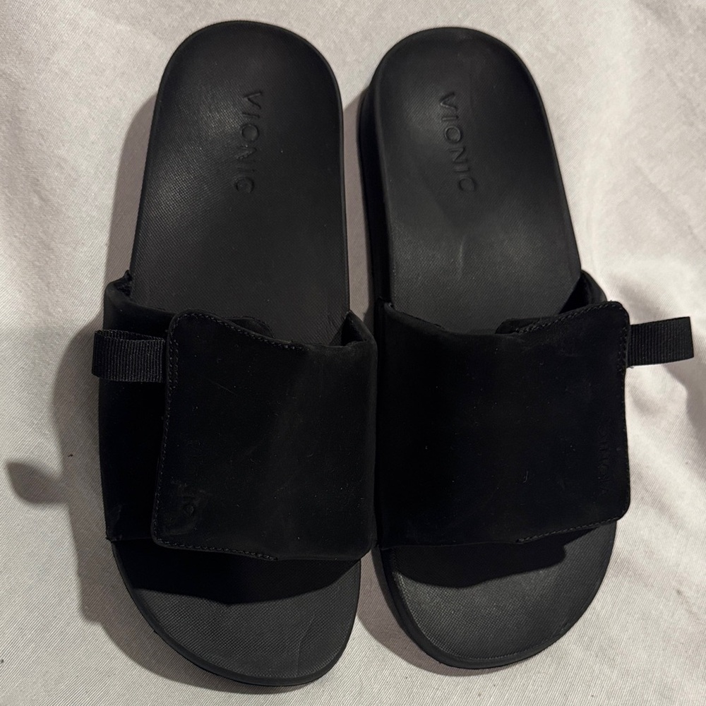 Vionic Women's Classic Black Slides